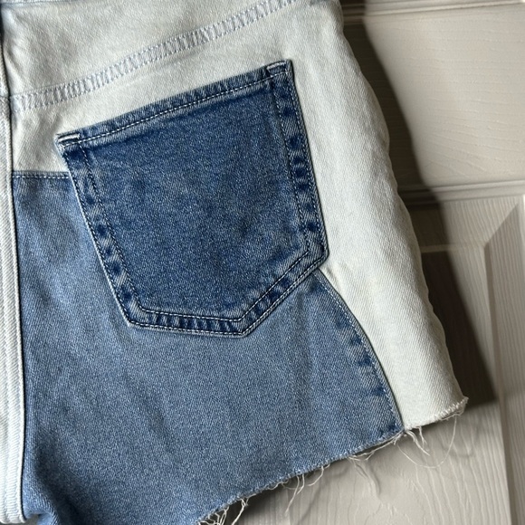 Hollister Blue and Light Blue Jean Shorts - Picture 3 of 14